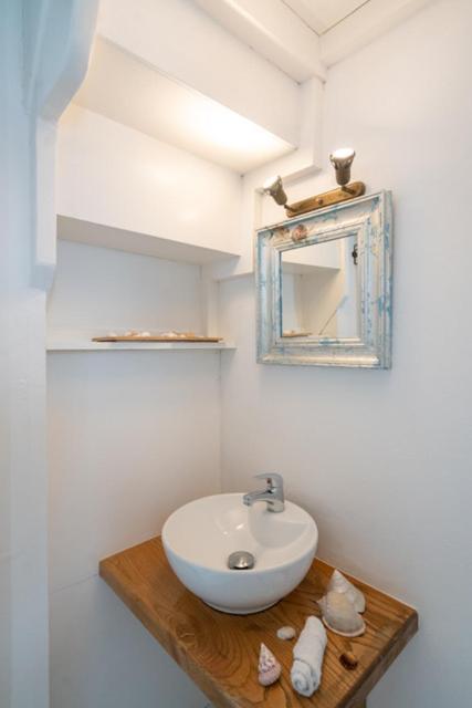 Irilia, Private Pool With Unrestricted Sea View Apartamento