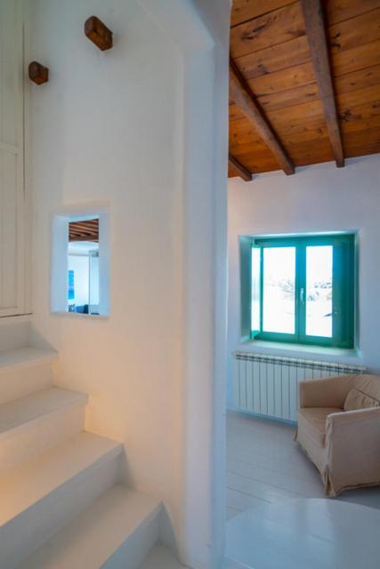 Irilia, Private Pool With Unrestricted Sea View Apartamento